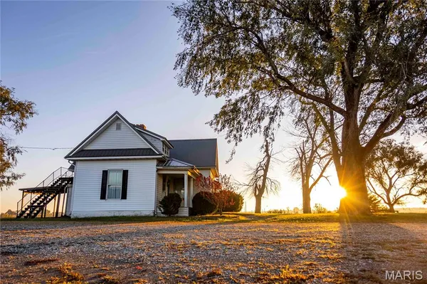 $995,000 | 3605 County Road 230, Fulton, MO 65251