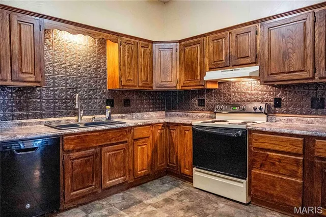 $995,000 | 3605 County Road 230, Fulton, MO 65251