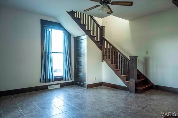 $995,000 | 3605 County Road 230, Fulton, MO 65251