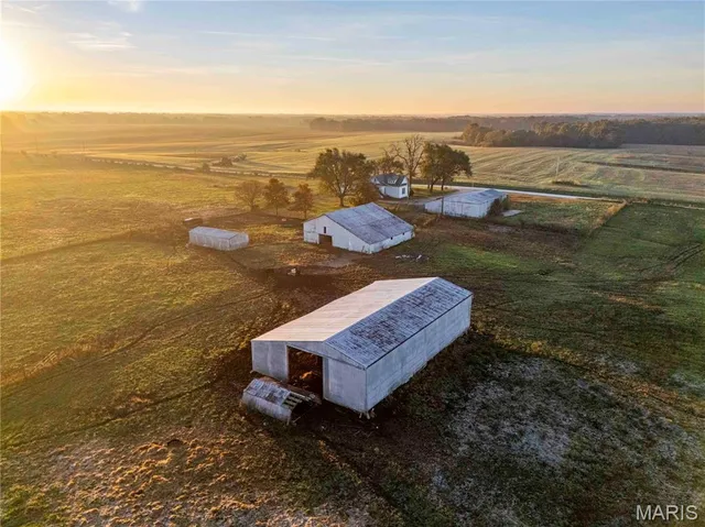 $995,000 | 3605 County Road 230, Fulton, MO 65251