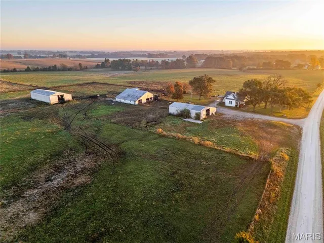 $995,000 | 3605 County Road 230, Fulton, MO 65251
