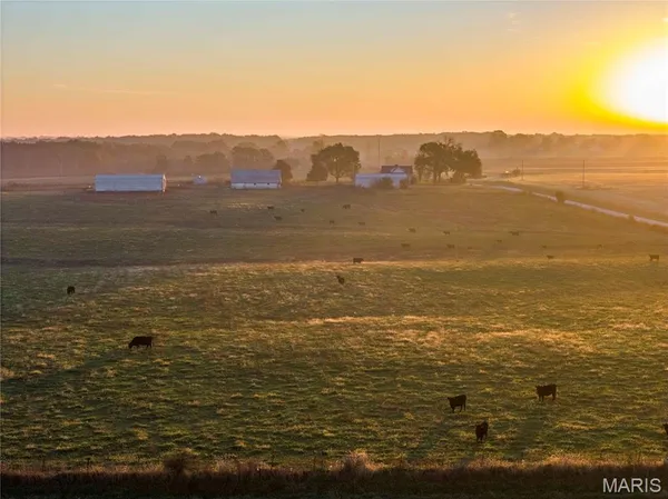 $995,000 | 3605 County Road 230, Fulton, MO 65251