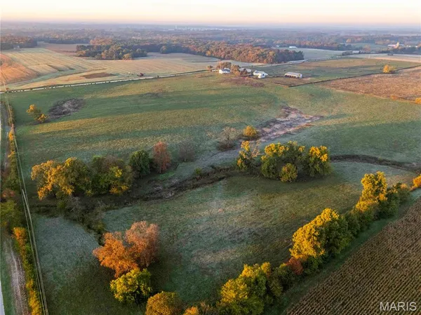 $995,000 | 3605 County Road 230, Fulton, MO 65251