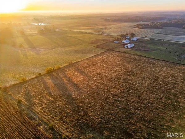 $995,000 | 3605 County Road 230, Fulton, MO 65251