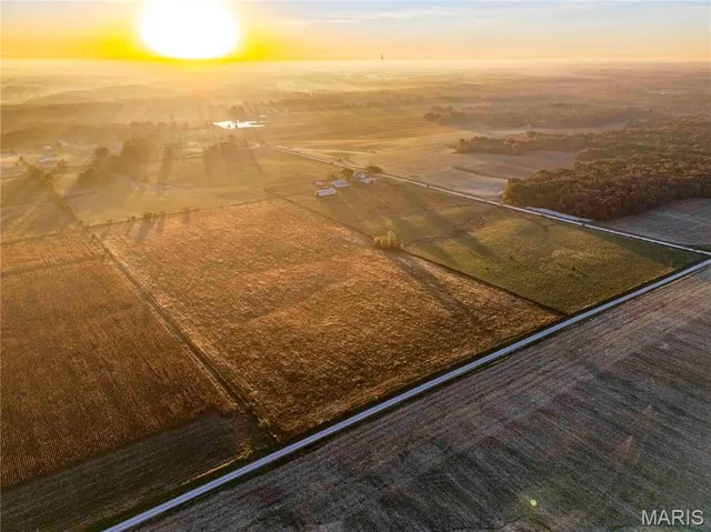 $995,000 | 3605 County Road 230, Fulton, MO 65251