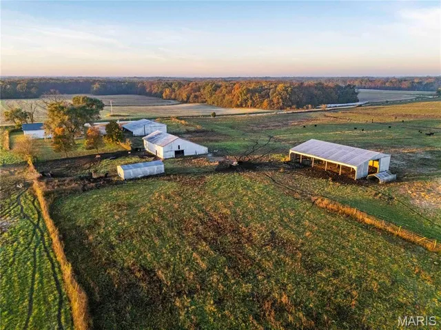 $995,000 | 3605 County Road 230, Fulton, MO 65251