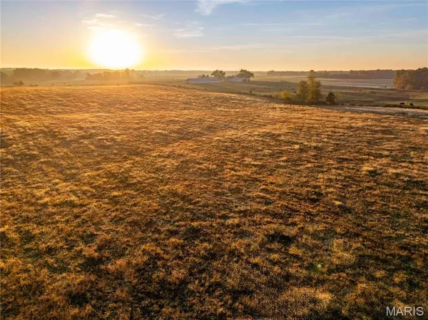 $995,000 | 3605 County Road 230, Fulton, MO 65251