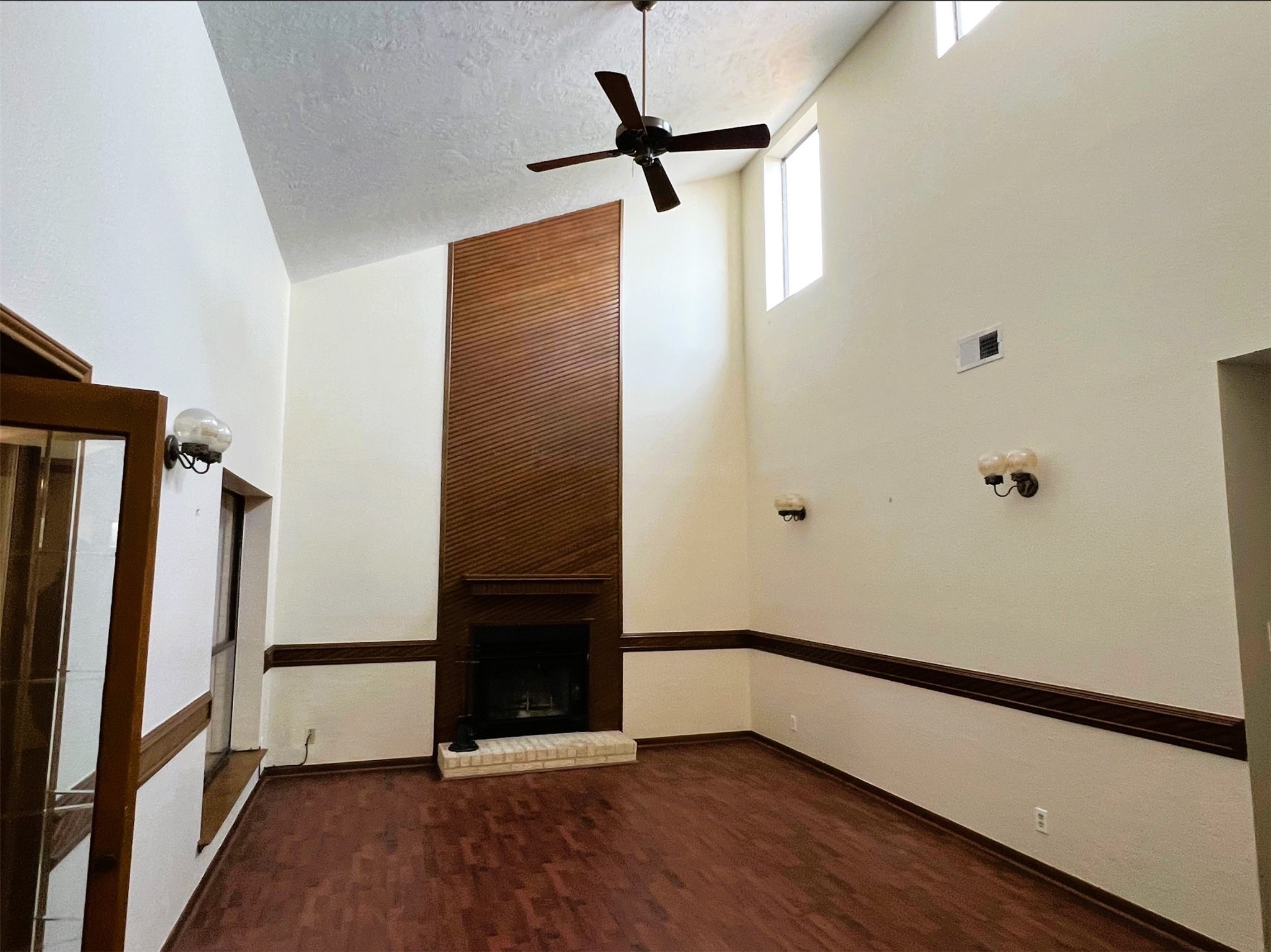 102 Briar Ridge Drive Bellville, TX 77418 - Photo 8 of 14 a view of an empty room