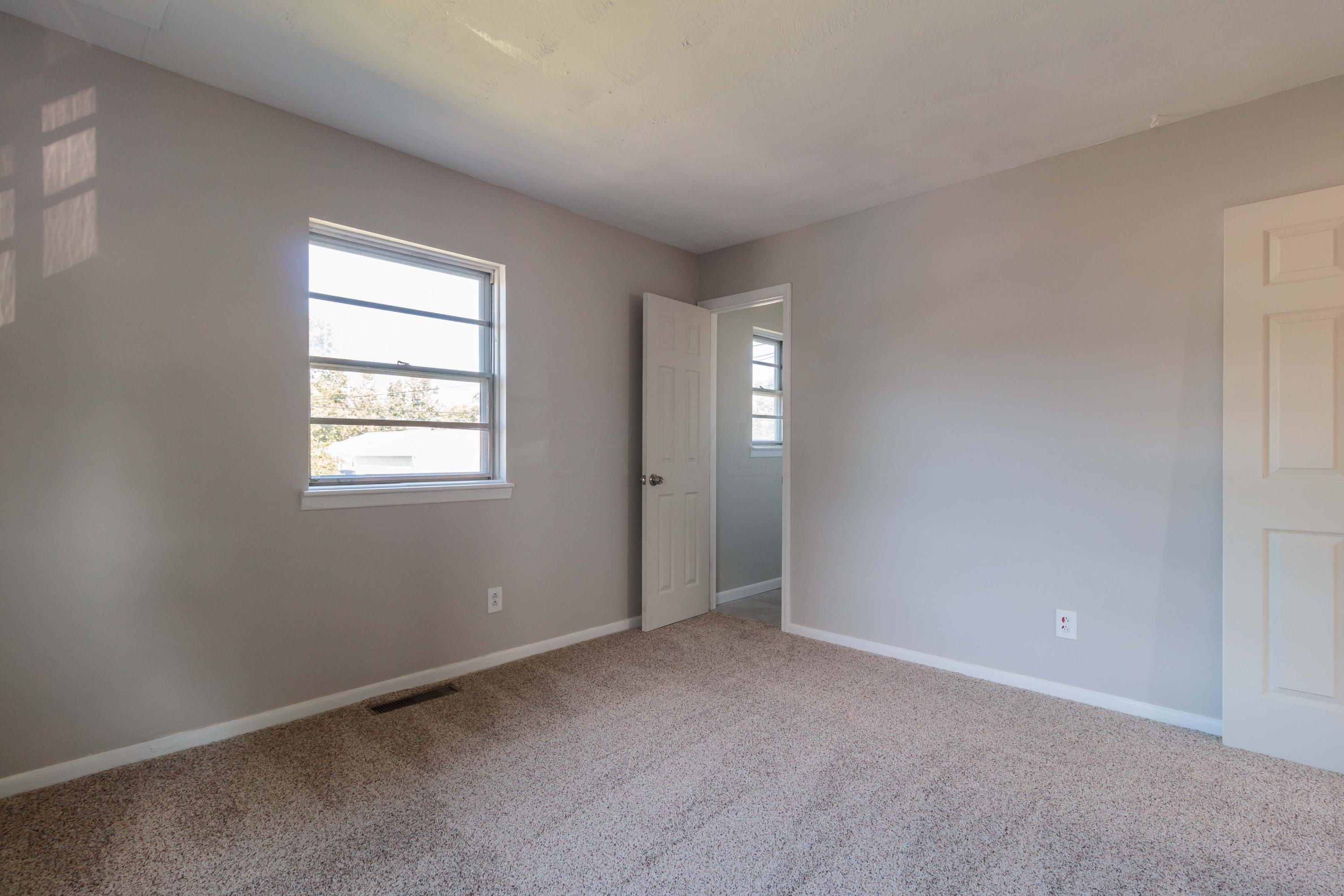 295 Oxley Road Columbus, OH 43228 - Photo 21 of 49 Gallery Image 21