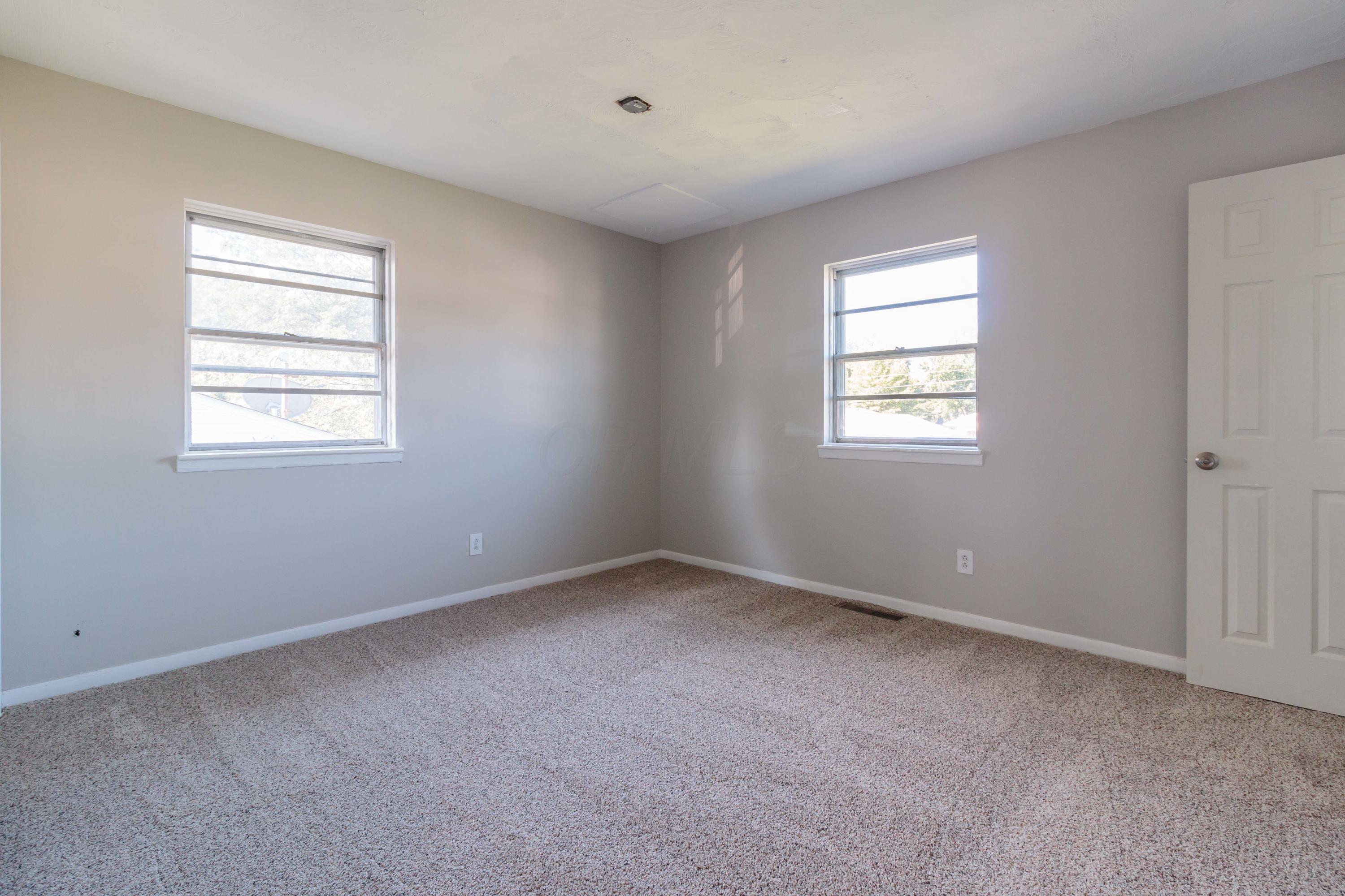 295 Oxley Road Columbus, OH 43228 - Photo 23 of 49 Gallery Image 23