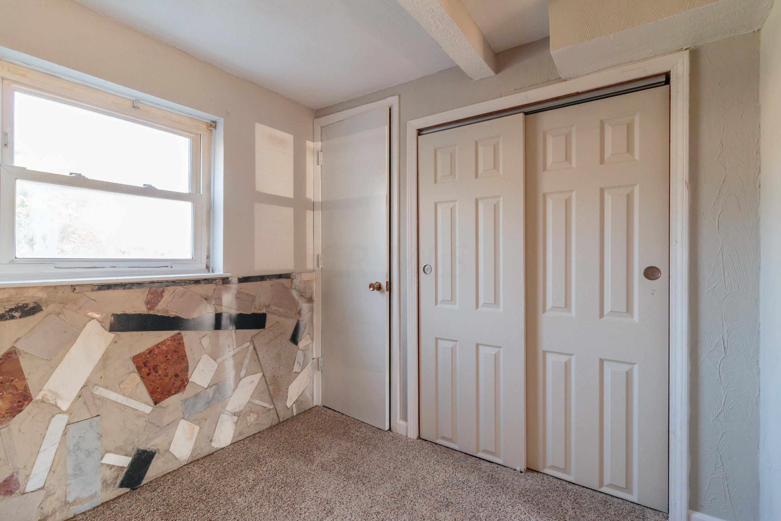 295 Oxley Road Columbus, OH 43228 - Photo 38 of 49 Gallery Image 38
