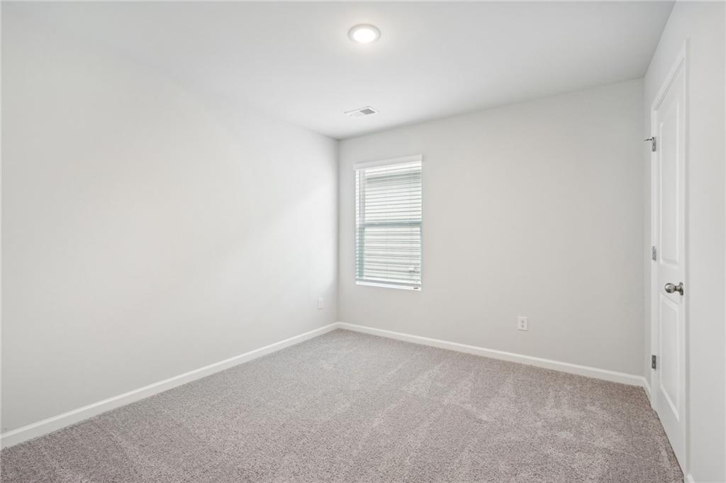3014 Viewpark Circle Conyers, GA 30013 - Photo 32 of 44 a view of room and window