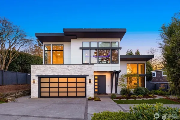 $4,499,000 | 9215 Northeast 32nd Street, Clyde Hill, WA 98004