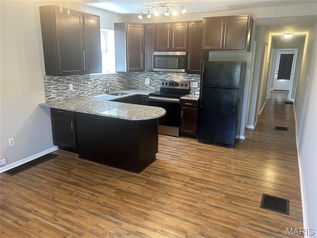 3267 Morgan Ford Road St. Louis, MO 63116 - Photo 3 of 14 Gallery Image 3