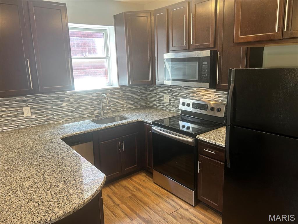 3267 Morgan Ford Road St. Louis, MO 63116 - Photo 4 of 14 Gallery Image 4