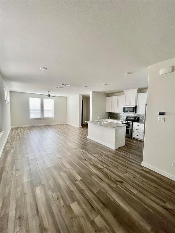 320 Spring Hill Road Flower Mound, TX 75028 - Photo 4 of 23 Gallery Image 4