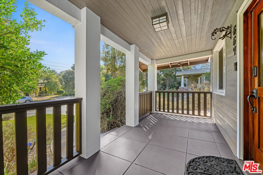 557 East Woodbury Road Altadena, CA 91001 - Photo 6 of 47 Gallery Image 6