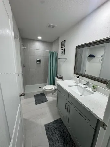 $3,100 | 649 North Lincoln Street, Unit 649, Kissimmee, FL 34741