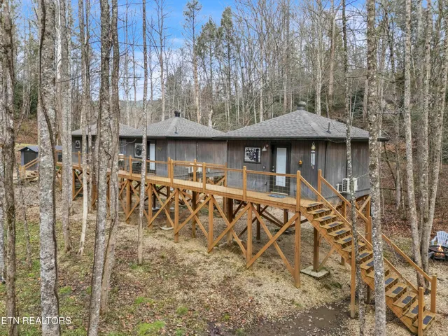 front view of multiple house