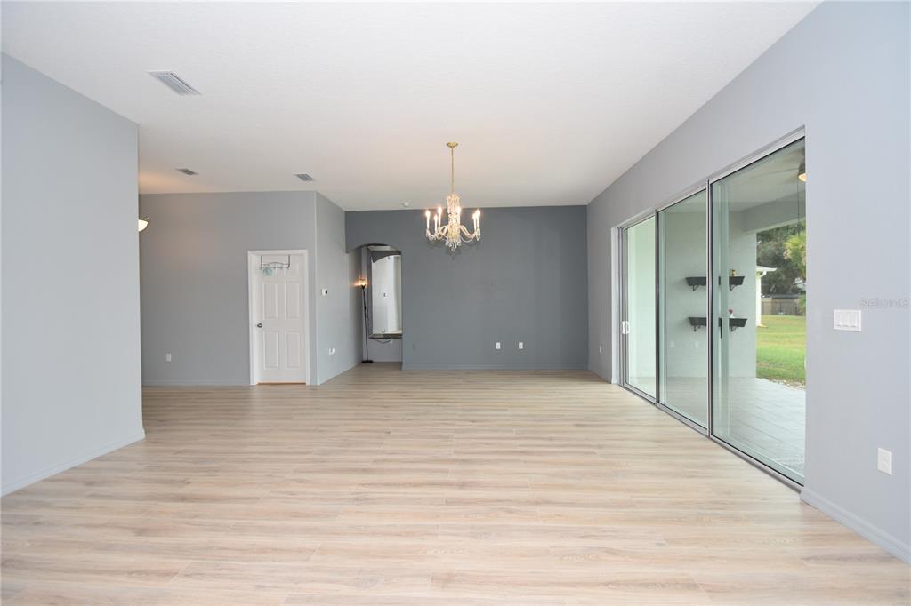 2 Rae Place Palm Coast, FL 32164 - Photo 8 of 39