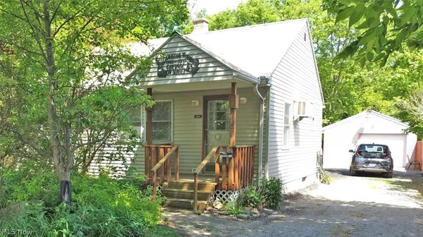 $334,900 | 136 Sunset Road, Kelleys Island, OH 43438