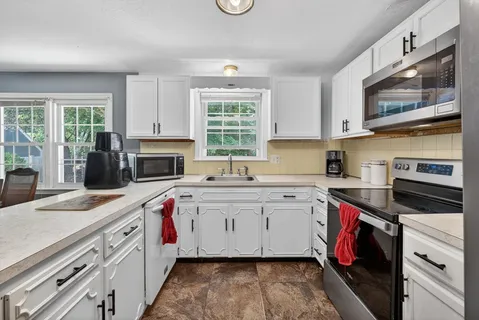 $475,000 | 41 Rockland Street, Brockton, MA 02301