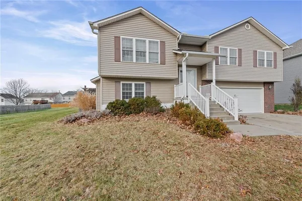 $350,000 | 3212 Morton Lane, St. Joseph, MO 64506