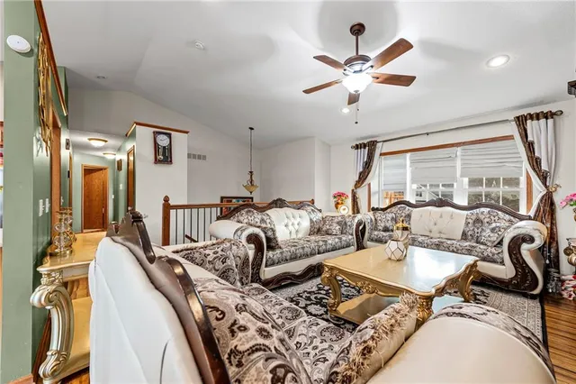 $350,000 | 3212 Morton Lane, St. Joseph, MO 64506