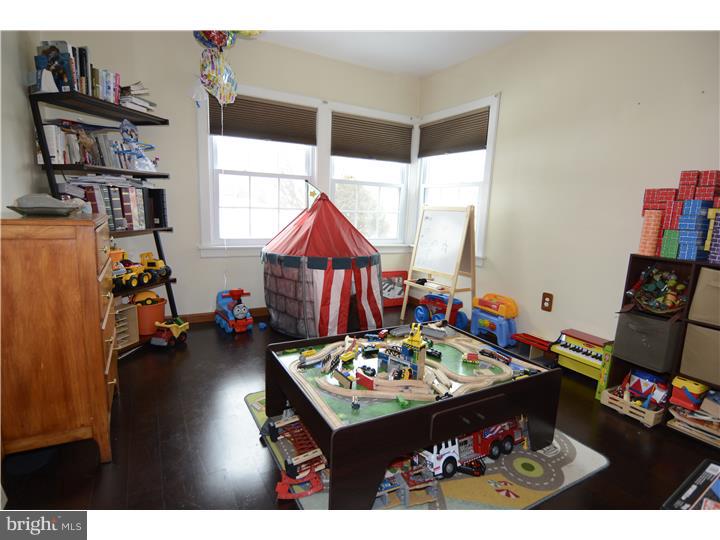 823-825 Van Reed Road Reading, PA 19610 - Photo 14 of 21 Gallery Image 14