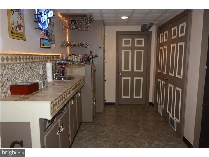 823-825 Van Reed Road Reading, PA 19610 - Photo 16 of 21 Gallery Image 16