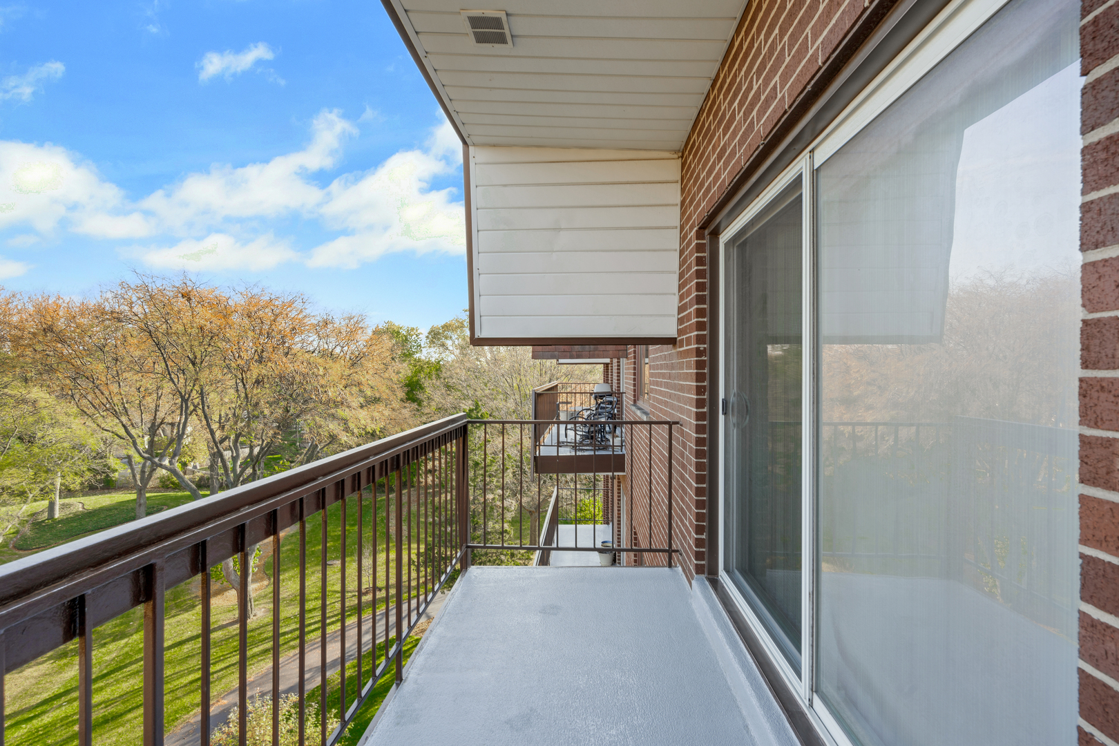 400 East Dundee Road, Unit 408 Buffalo Grove, IL 60089 - Photo 20 of 24 a view of balcony