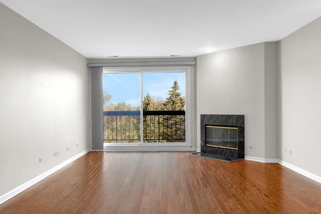 $249,000 | 400 East Dundee Road, Unit 408, Buffalo Grove, IL 60089