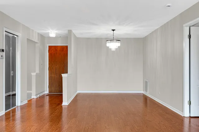 $249,000 | 400 East Dundee Road, Unit 408, Buffalo Grove, IL 60089