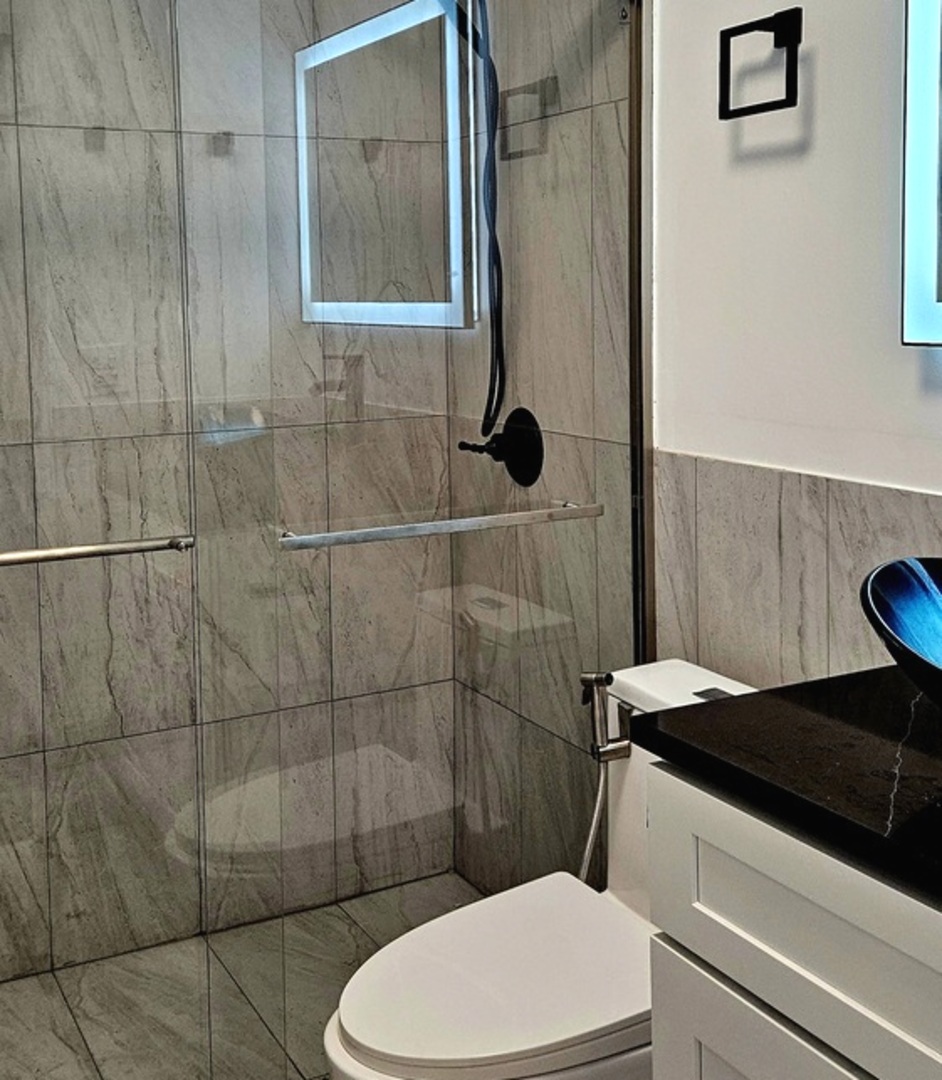 5455 North Sheridan Road, Unit 1807 Chicago, IL 60640 - Photo 6 of 12