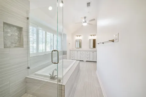 a view of walk in closet