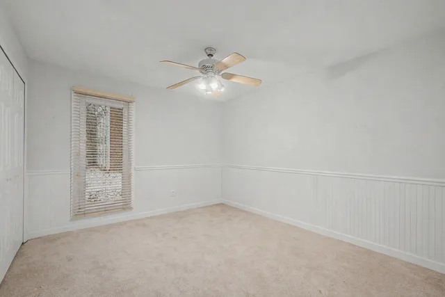 $243,000 | 2099 Creekside Drive, Unit 14, Wheaton, IL 60189