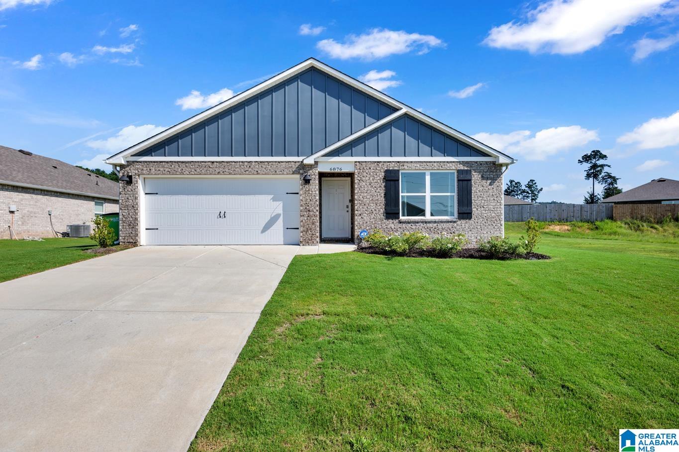 6876 Southern Trace Loop Leeds, AL 35094 - Photo 1 of 30