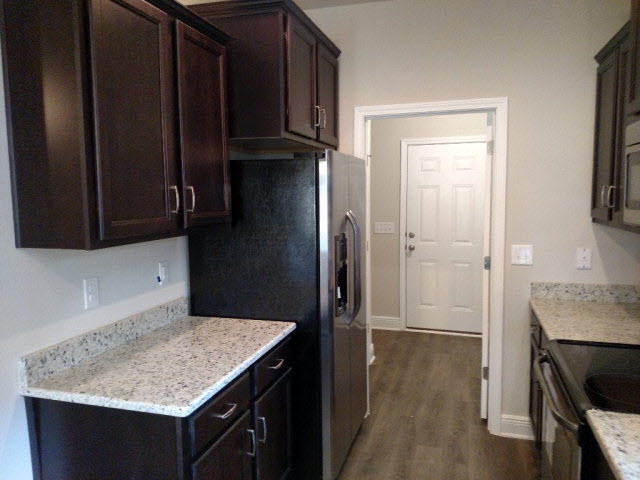 1721 Arcadia Drive Foley, AL 36535 - Photo 36 of 45 Kitchen