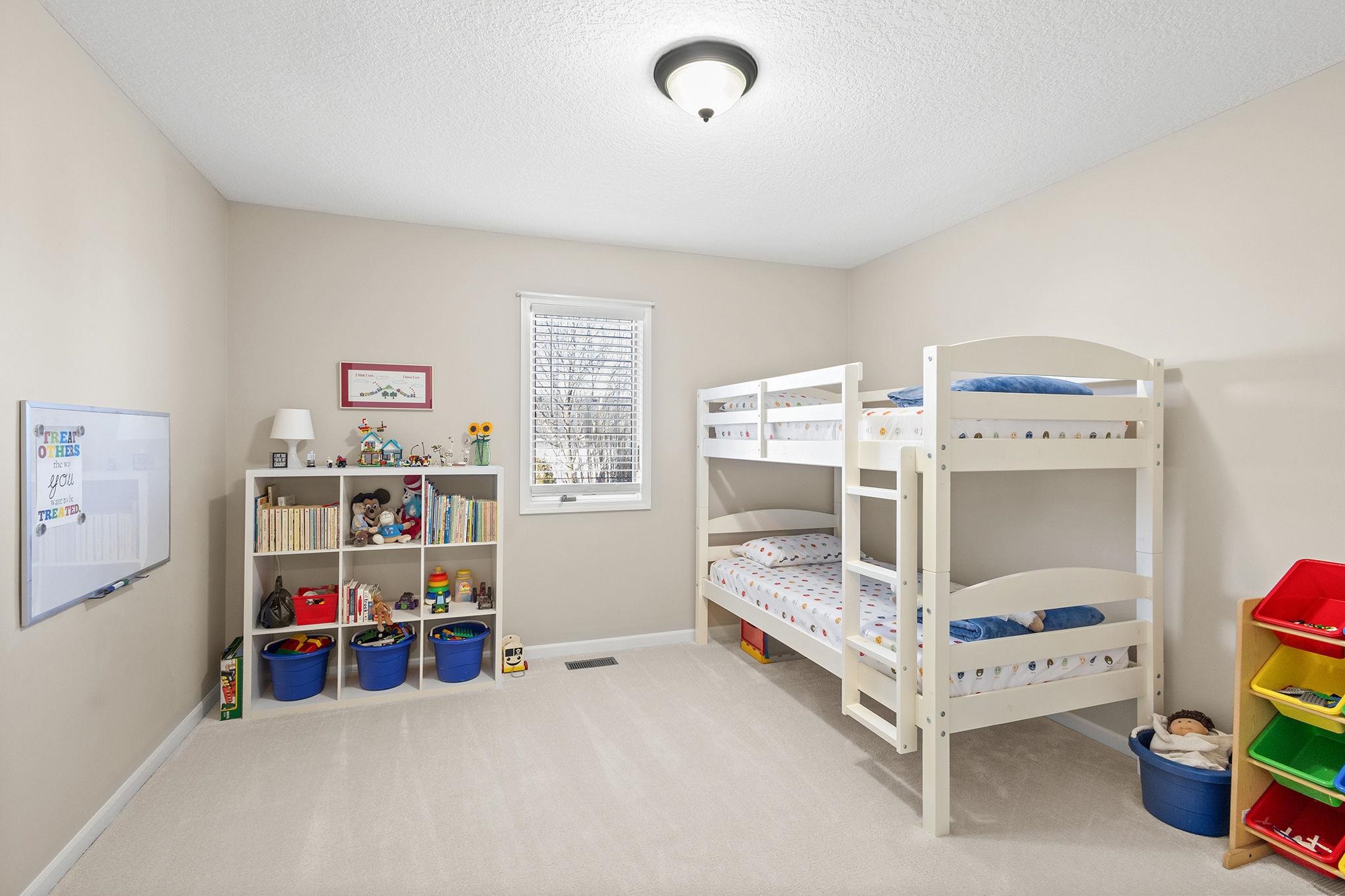 8915 Goshawk Lane Fort Wayne, IN 46825 - Photo 25 of 34