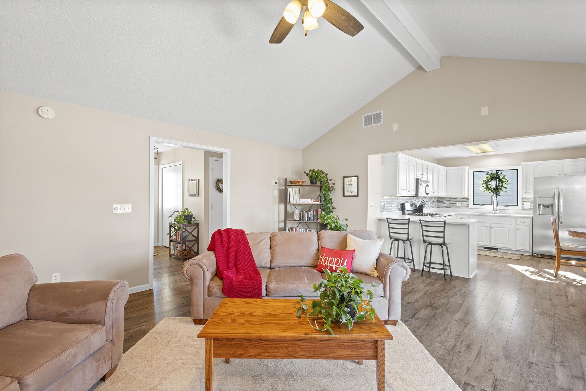 8915 Goshawk Lane Fort Wayne, IN 46825 - Photo 8 of 34