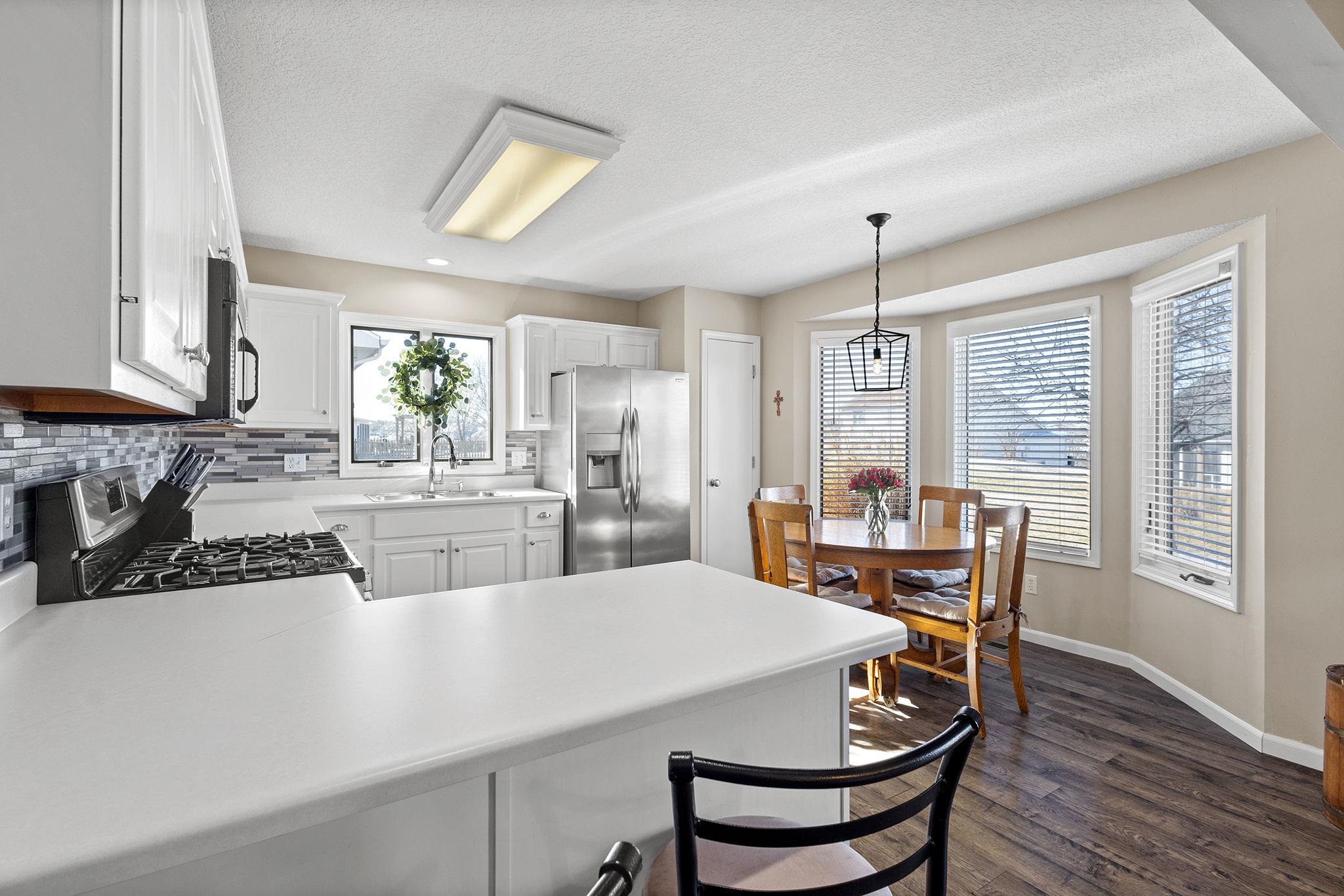 8915 Goshawk Lane Fort Wayne, IN 46825 - Photo 10 of 34