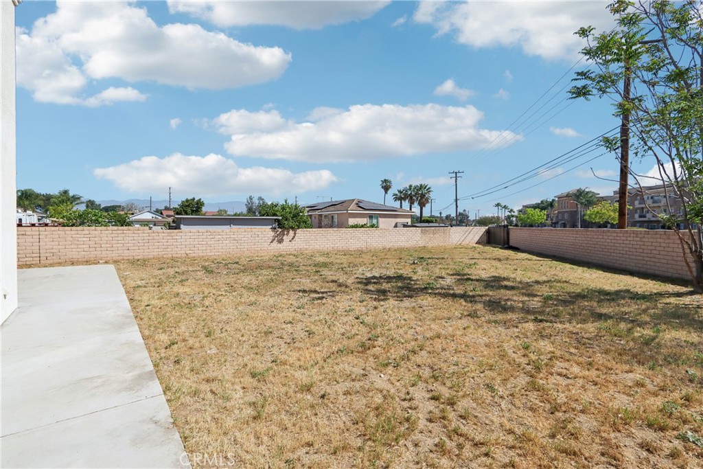 548 Bloomington Avenue Rialto, CA 92376 - Photo 24 of 24