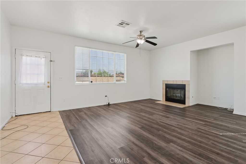 548 Bloomington Avenue Rialto, CA 92376 - Photo 8 of 24