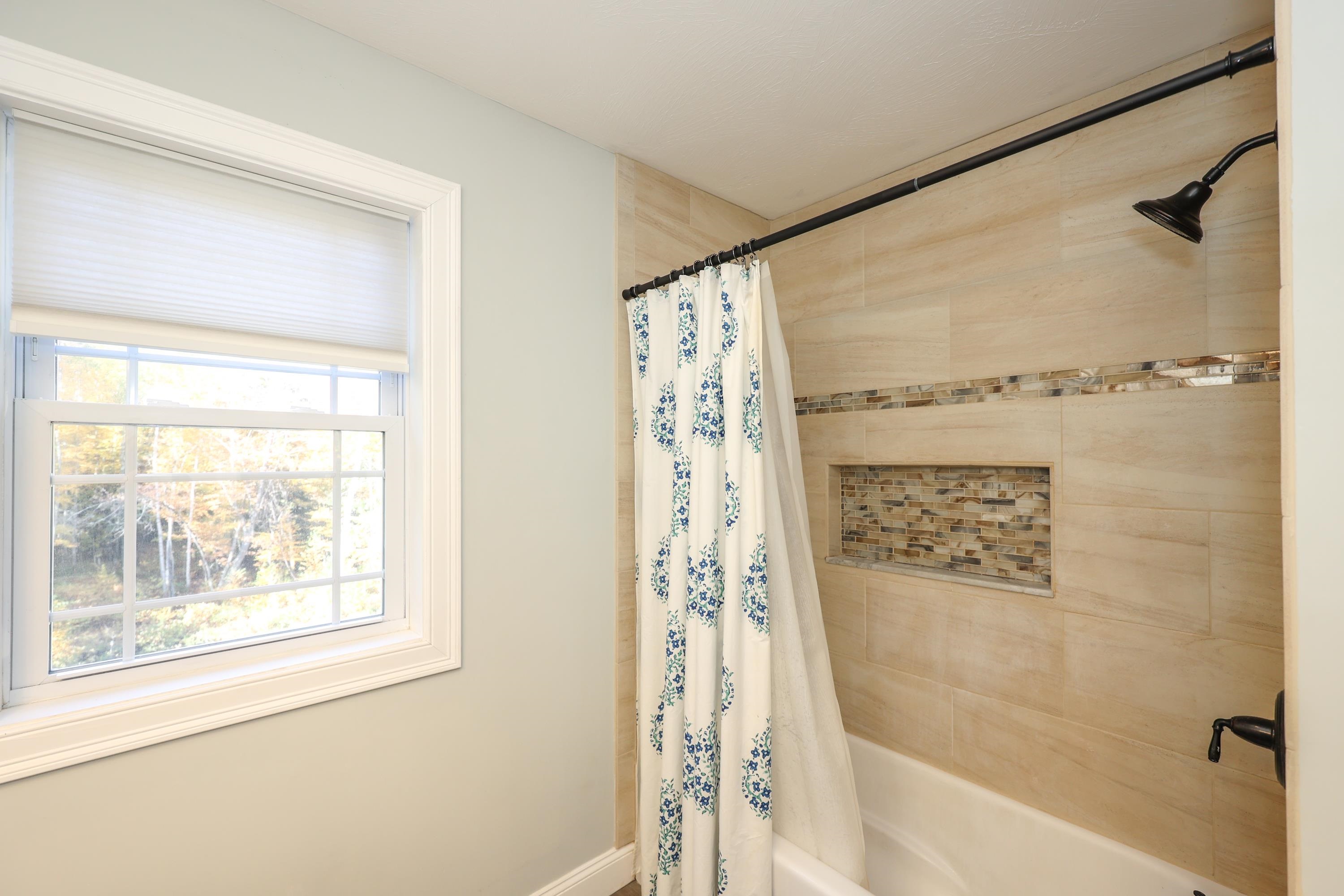 725 Rte 13 Milford, NH 03055 - Photo 16 of 29