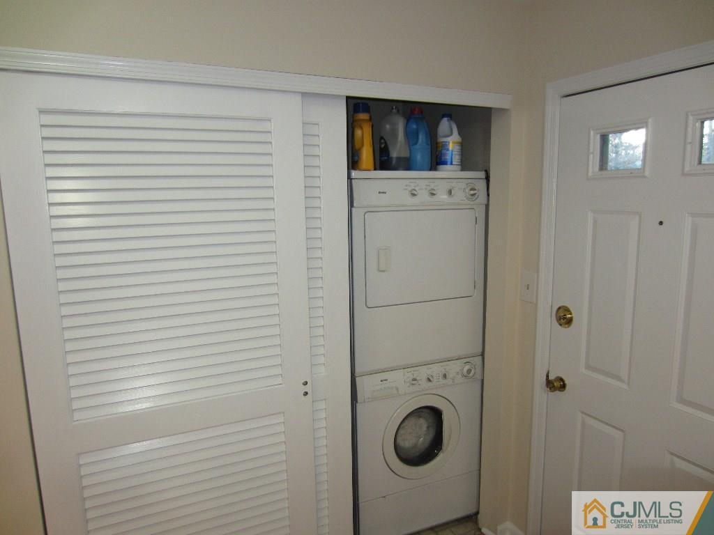 2201 Timber Oaks Road Edison, NJ 08820 - Photo 12 of 12 a view of washer and dryer