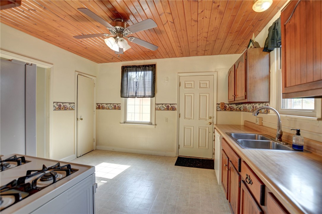 164 South Linden Avenue Decatur, IL 62522 - Photo 4 of 28