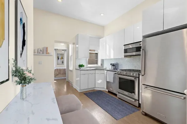 $2,499 | 2614 Palisade Avenue, Unit 1A, Weehawken, NJ 07086