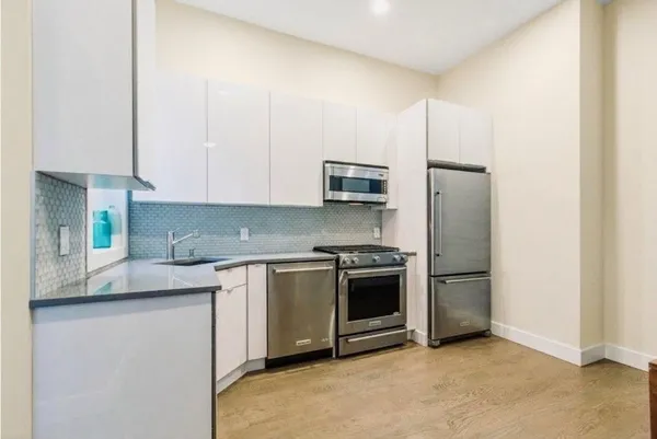$2,499 | 2614 Palisade Avenue, Unit 1A, Weehawken, NJ 07086