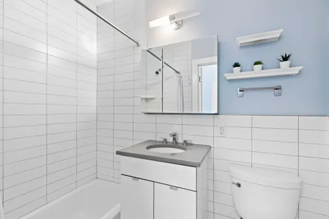 $2,800 | 2614 Palisade Avenue, Unit 1A, Weehawken, NJ 07086