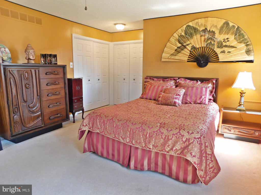 123 Signal Hill Road Holland, PA 18966 - Photo 22 of 38 Master Suite